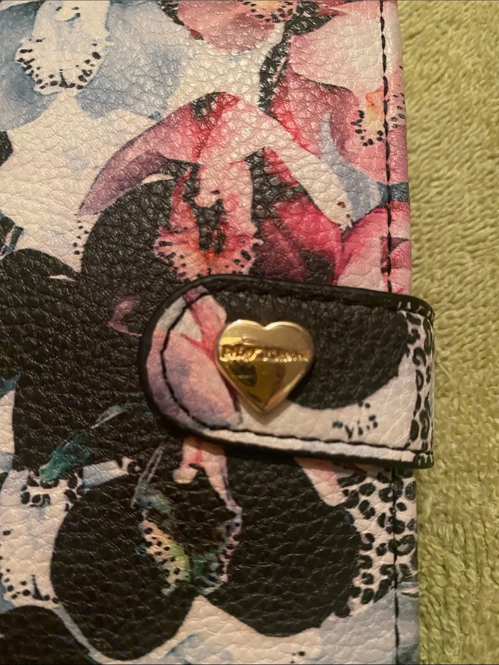 Betsey Johnson Floral Wallet - Picture 2 of 8